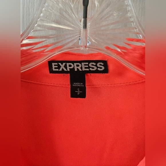 Express Hot Pink Button down top size Small - Picture 4 of 4